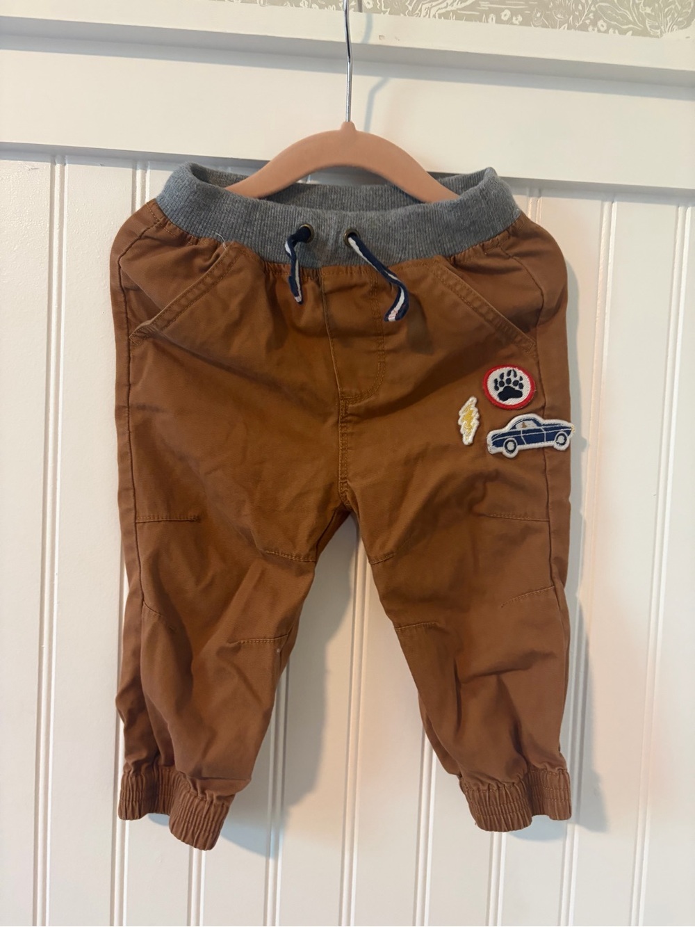 Hanna Andersson Brown Jogger Pants with Patch Details